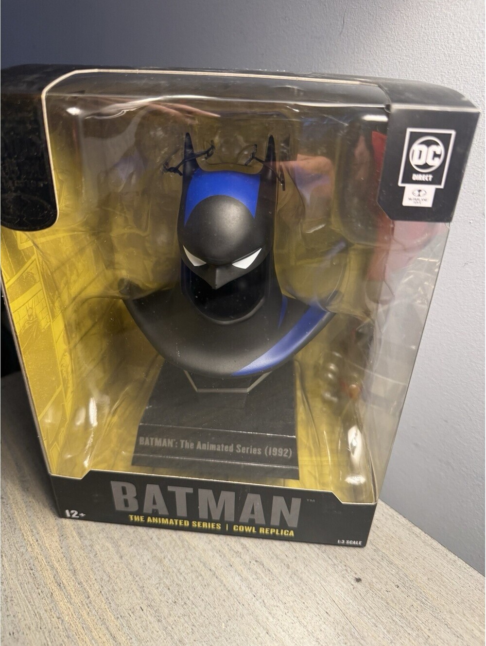 Batman The Animated Series 1992 Cowl Replica 1:3 Scale DC Direct Collectible